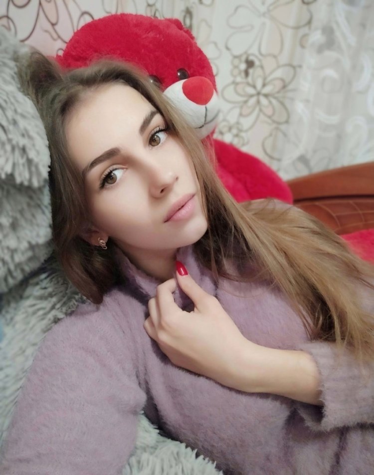 Познакомлюсь с приятным, добрым, смелым мужчиной.