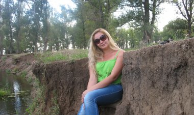 Ищу доброго, заботливого, своего любимого мужчину... Буду дарить ласку.